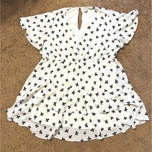 Arula dress Size "C" =22/24 in perfect condition.